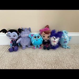 Disney Vampirina set